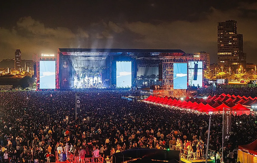Primavera Sound 2026: как шторм превращает поп-звезд в фонари на ветру