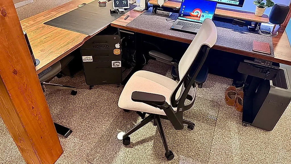 Ergonofis Equation review: A premium feeling ergonomic office chair that's not afraid to be beautiful