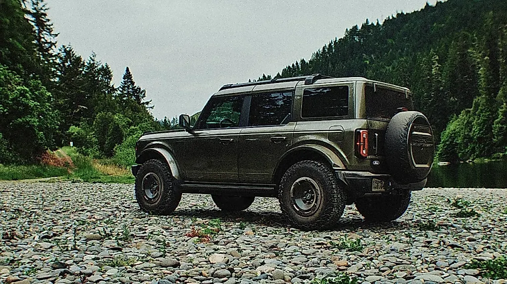 2027 Ford Bronco Filson: олдскул в стиле прерий