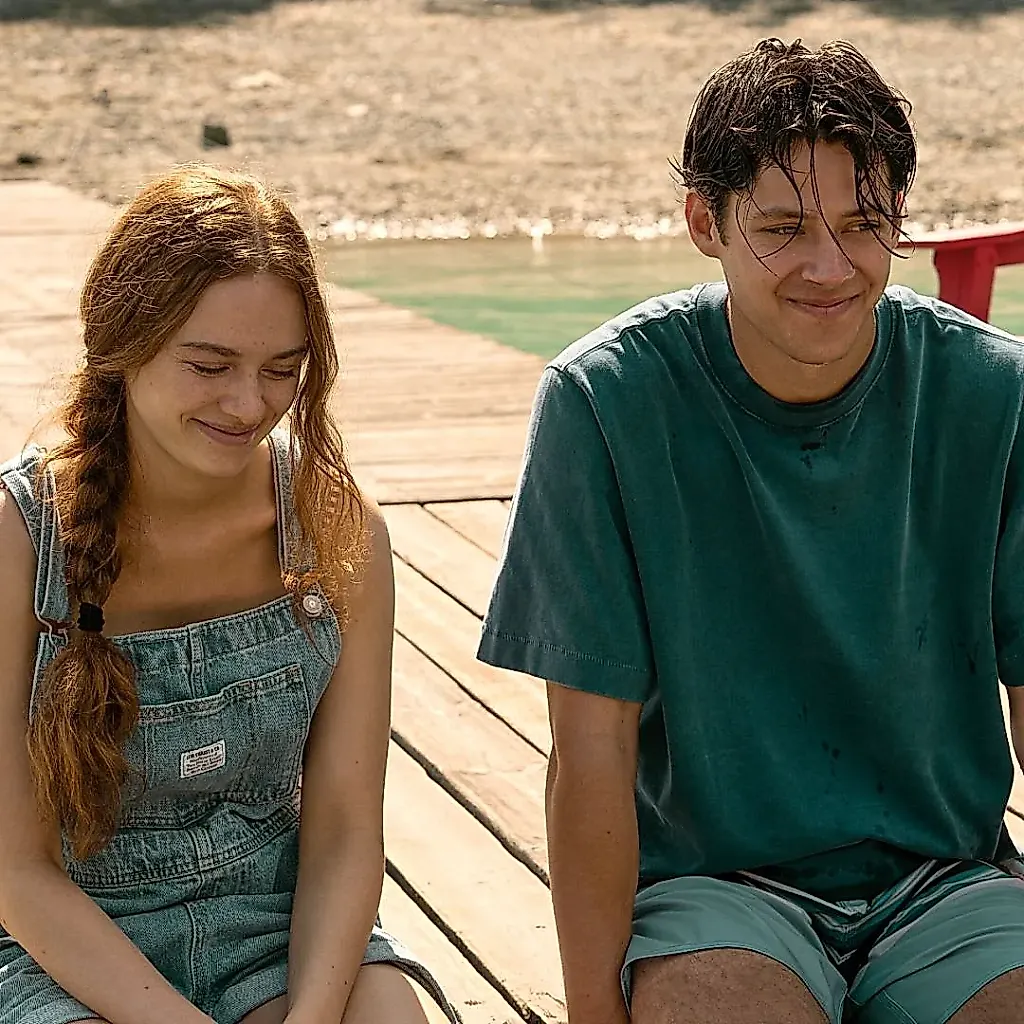 Звёзды «Every Year After» проверили дружбу игрой — кто кого знает лучше?
