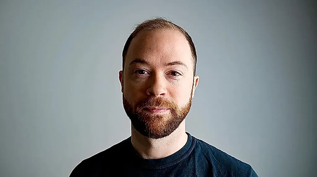 Never Post: Майк Рунетта о креативном процессе и надёжности энергоснабжения