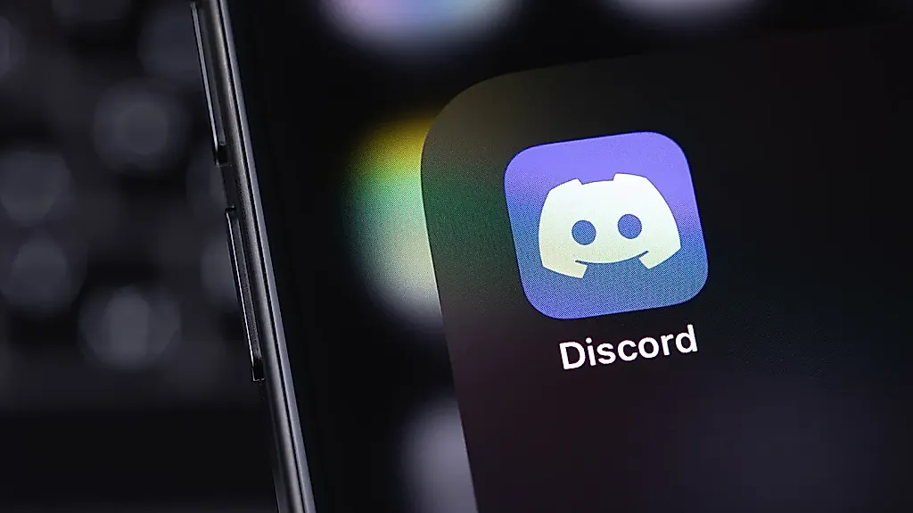 Open-source Discord alternatives: What Stoat and Element actually fix