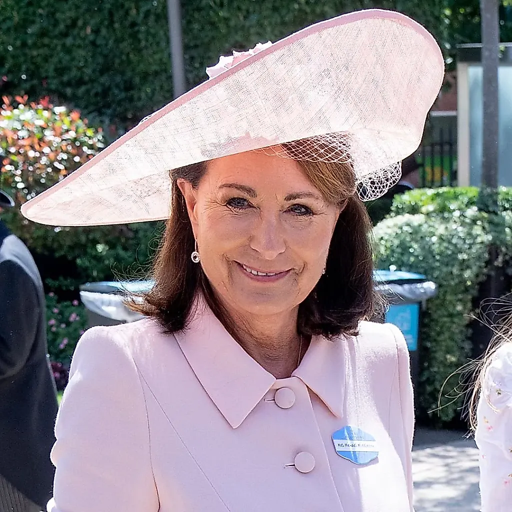 Carole Middleton вдохновилась свадьбой дочери: ретро-наряд на Royal Ascot