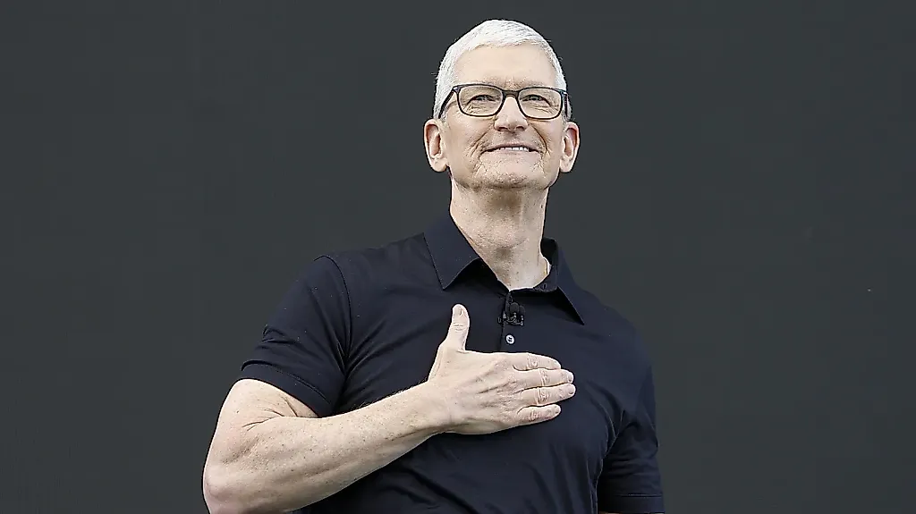 Тим Кук объяснил рост цен на устройства Apple дефицитом памяти