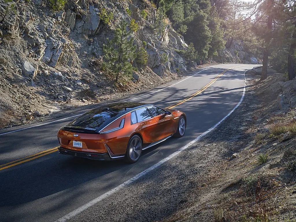 Cadillac Celestiq: роскошь за 360 000 долларов на электричестве