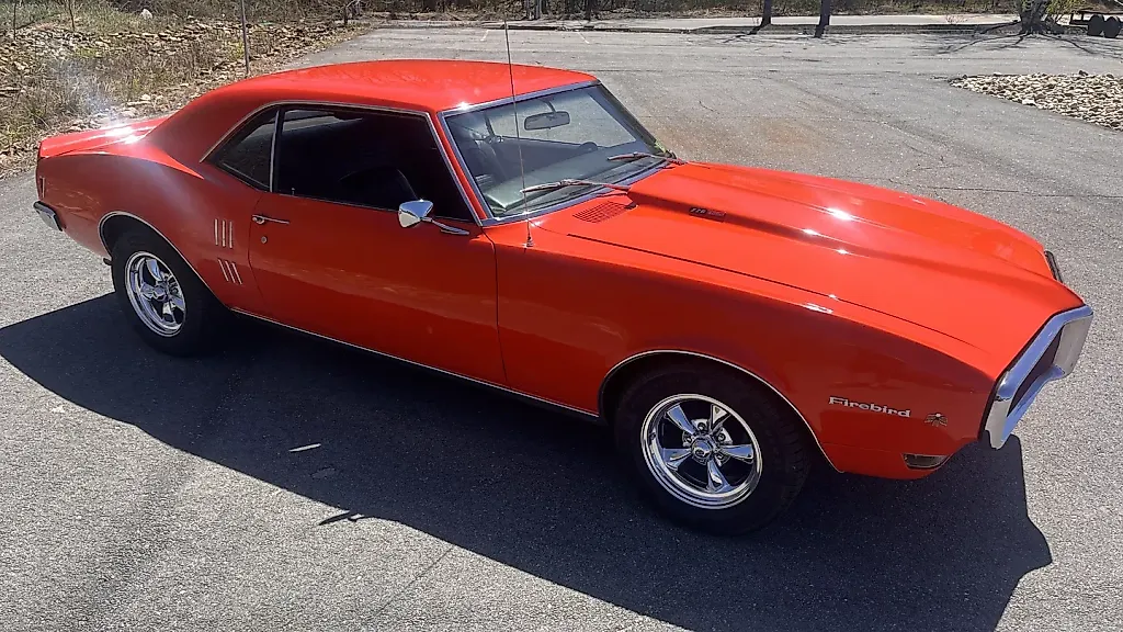 О, этот Pontiac Firebird: прочитай или пробежи мимо!