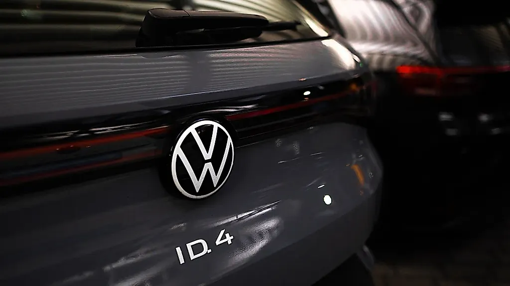 Volkswagen режет штат на 100 000 человек