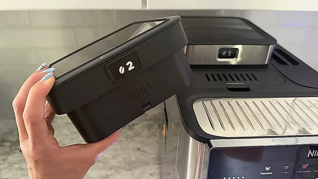Ninja AutoBarista Pro: кофемашина для вечных спорщиков