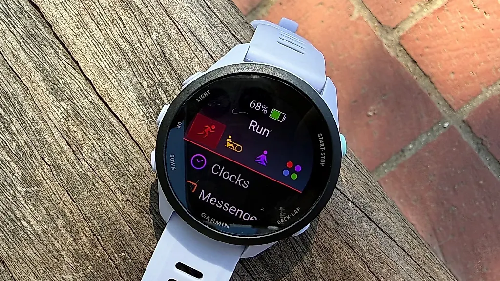 Garmin Forerunner 70: марафон технологий и компромиссов
