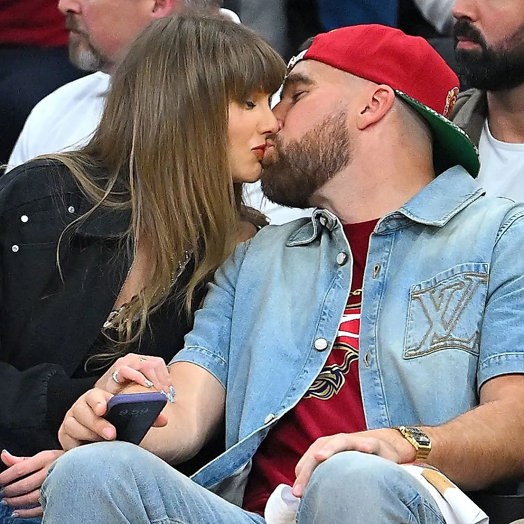 Taylor Swift и Travis Kelce были женаты неожиданным знаменитым другом