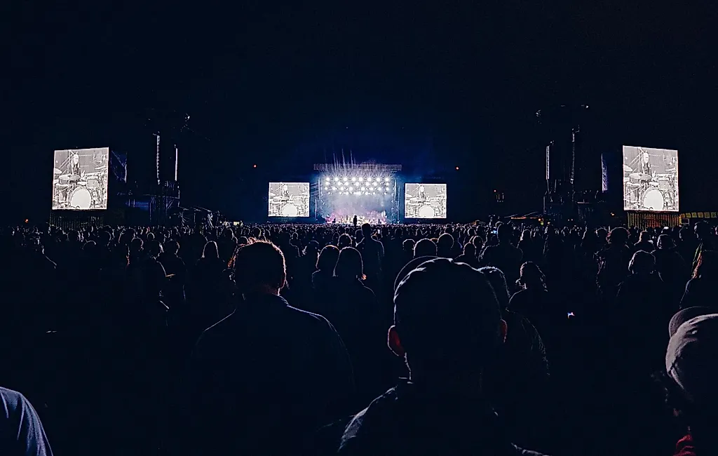 The Cure заставили Польшу впасть в депрессию, но с огоньком: итоги Opener Festival 2026