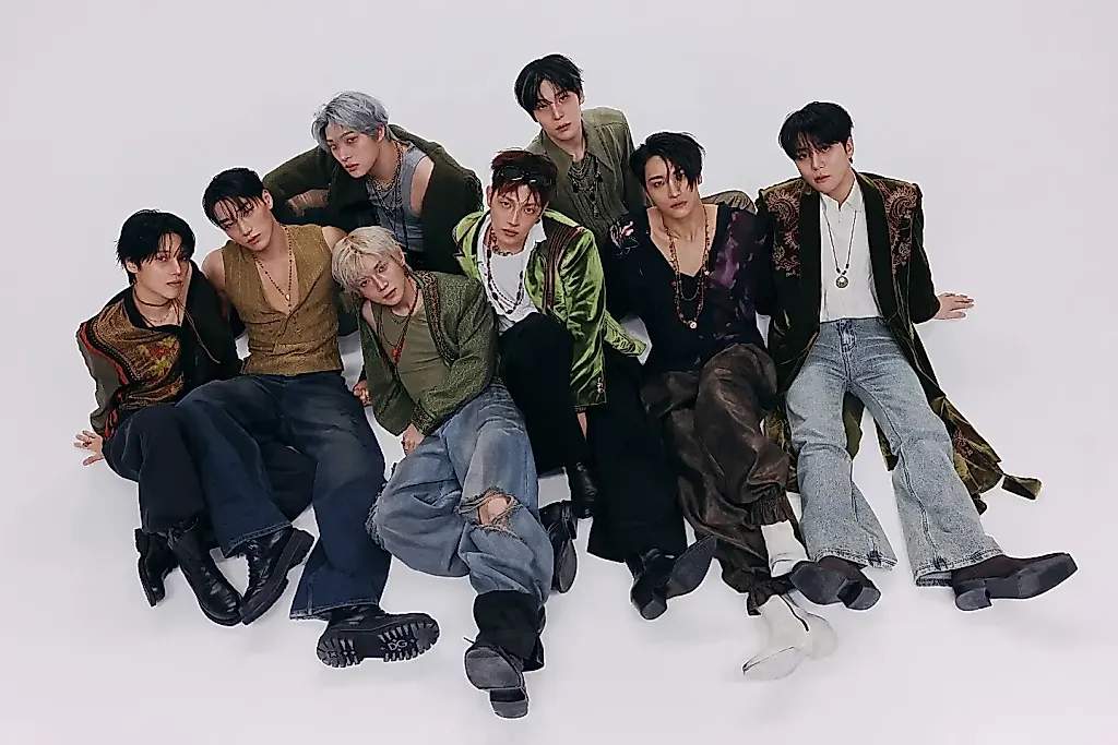 ATEEZ занимает первое место на Billboard 200 с альбомом GOLDEN HOUR : Part.5