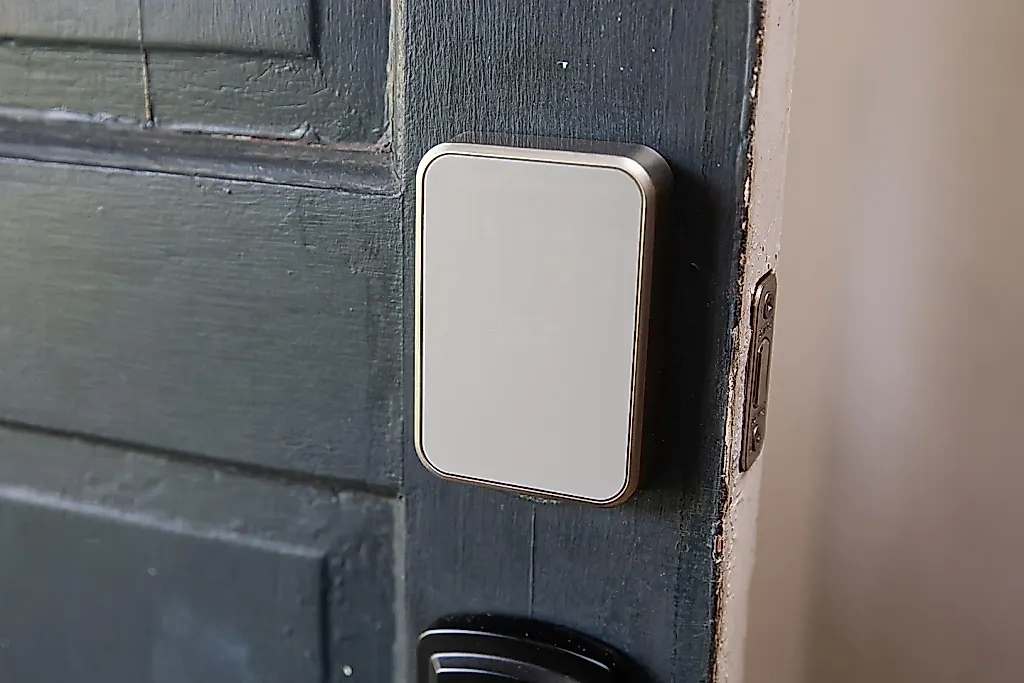 Замок без ключа: новый Schlage Sense Pro