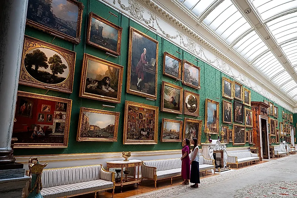 Buckingham Palace Shocks with Salon-Style Hang