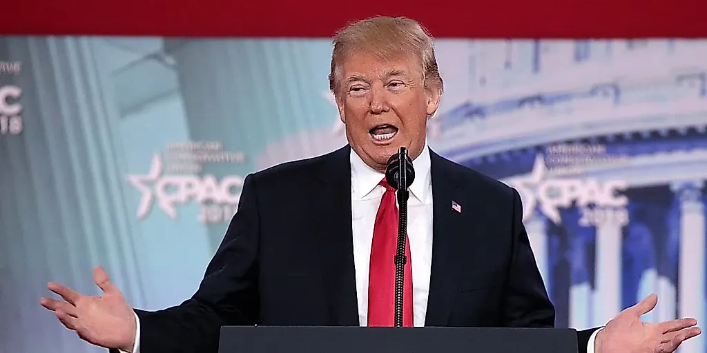 Трамп "раскачал" масочный баланс: Маски на лицо — убеждения не прилагаются