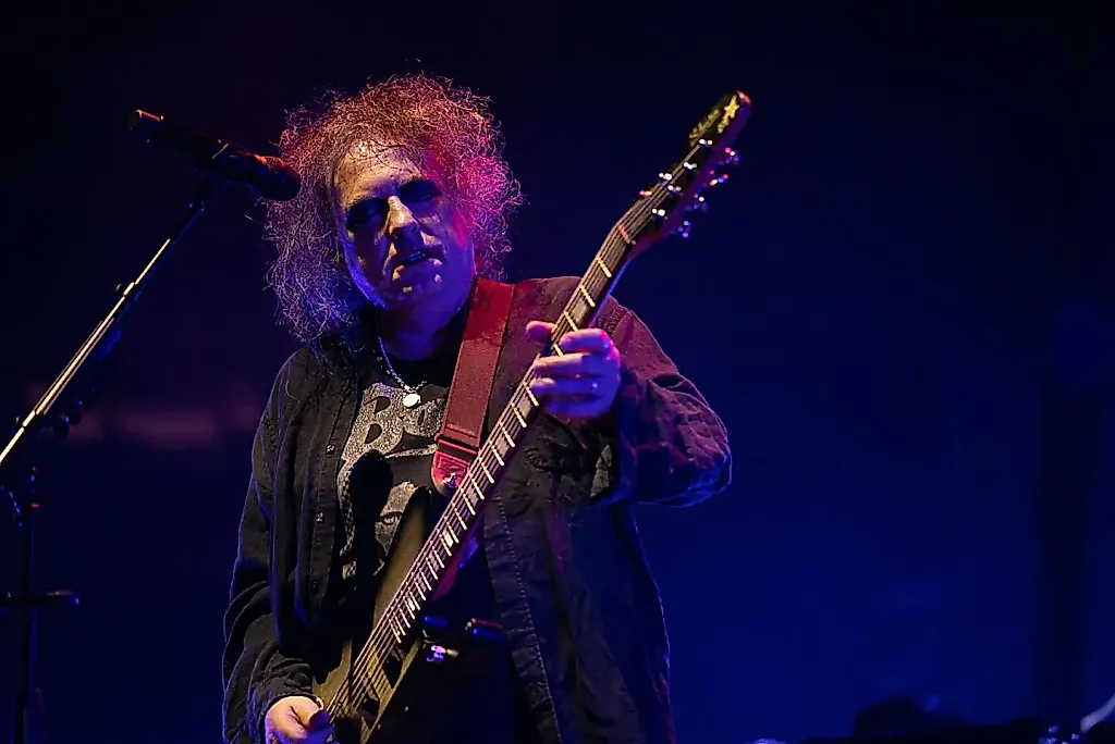 Роберт Смит из The Cure раскритиковал полутайм шоу на финале ЧМ FIFA