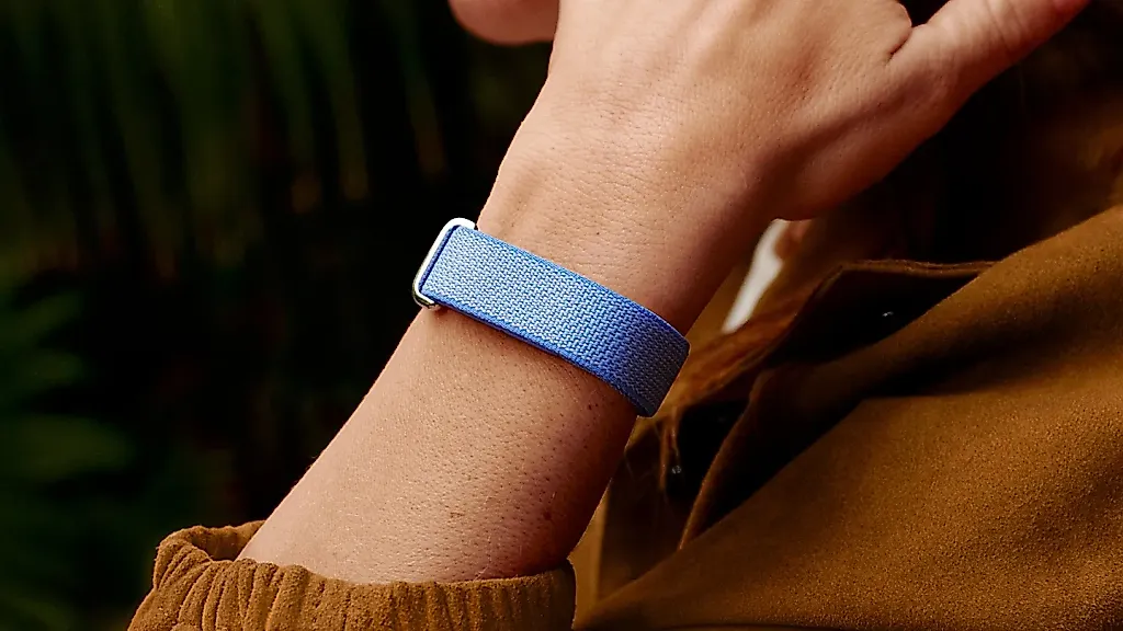 Garmin слила цену своего фитнес-браслета-конкурента Fitbit Air