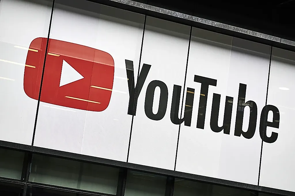 YouTube против "AI-каши": кому теперь грозит бан?