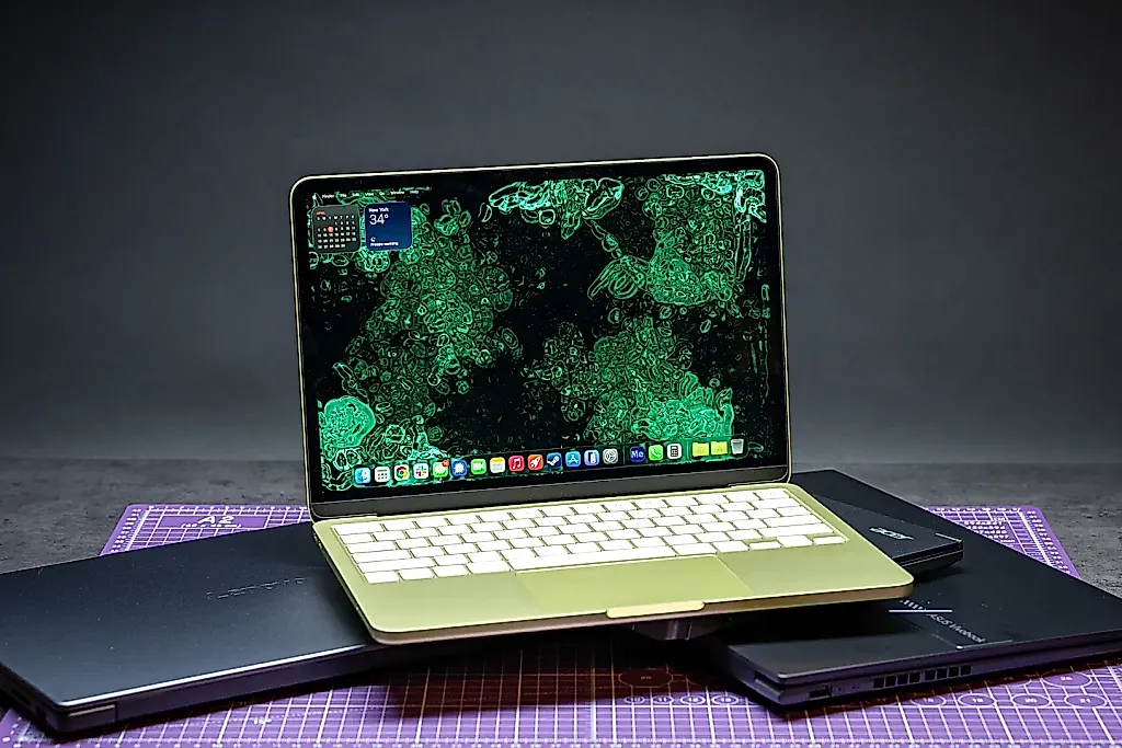Apple тестирует новый MacBook Neo с большим объемом памяти