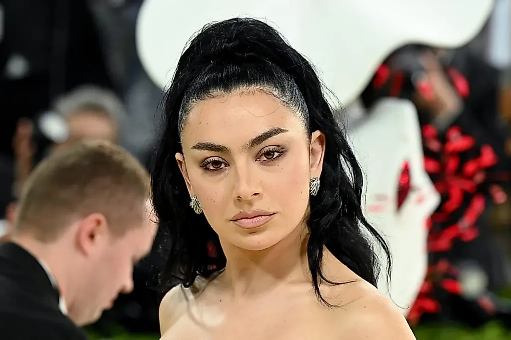 Релиз Charli XCX: новый альбом «Music, Fashion, Film»