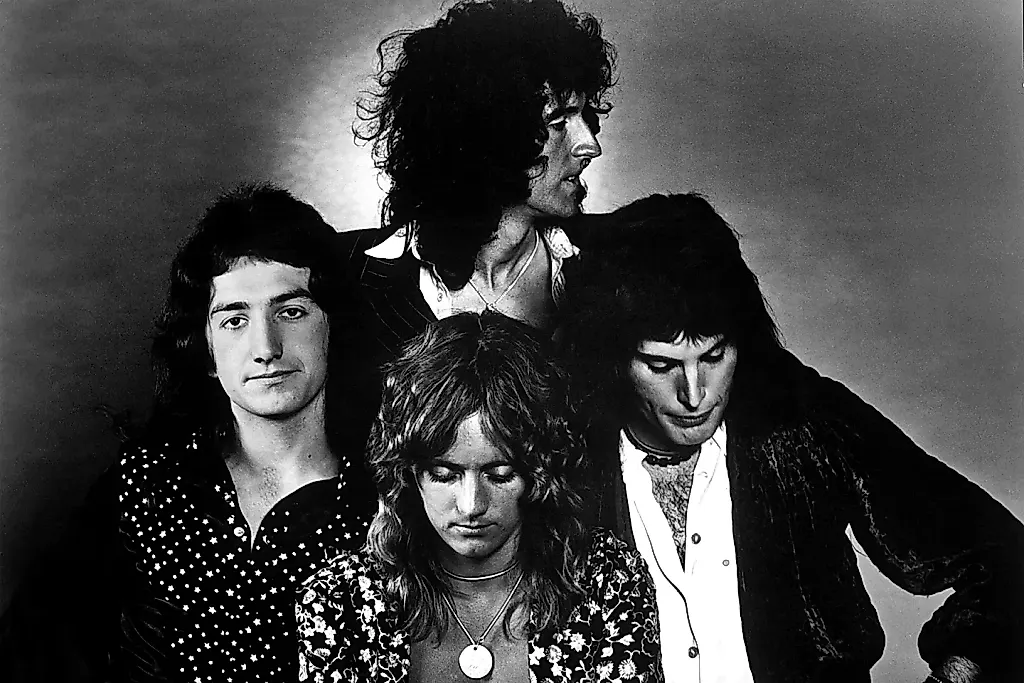 Queen пробили миллиард