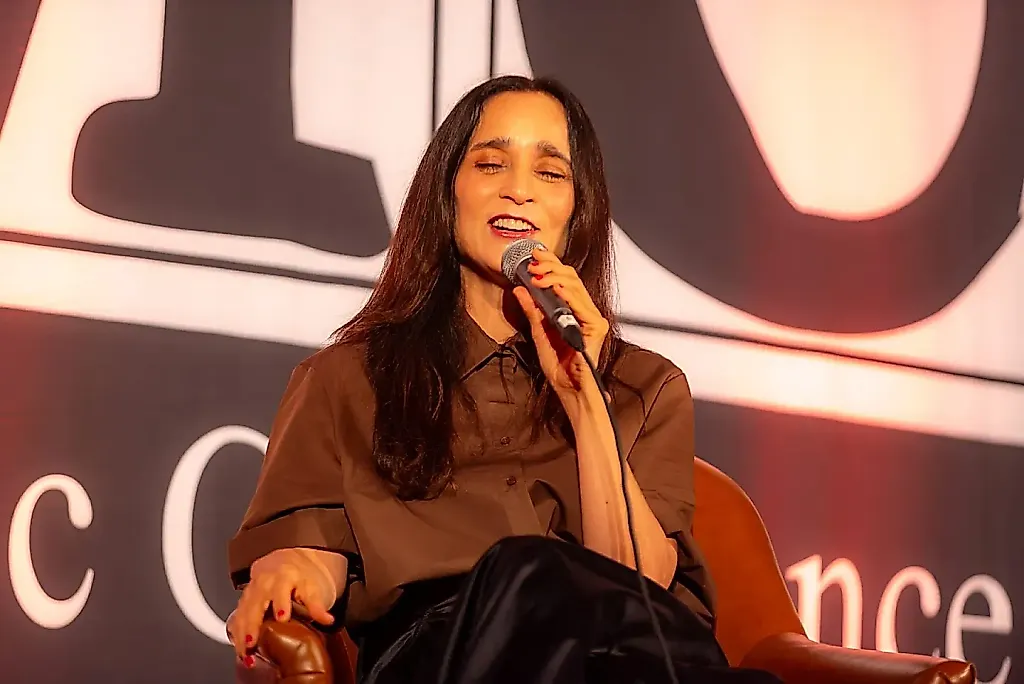 Julieta Venegas превращает память в «Norteña»