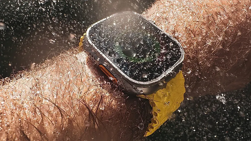 Насколько водонепроницаемы часы Apple Watch?