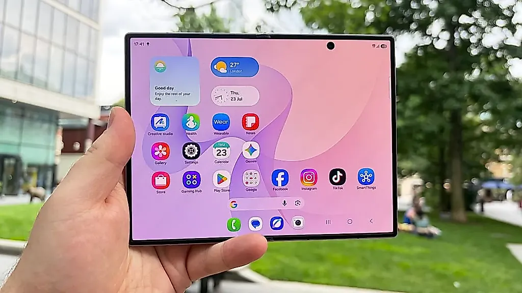 Я протестировал Samsung Galaxy Z Fold 8: в кармане как iPad mini или Kindle