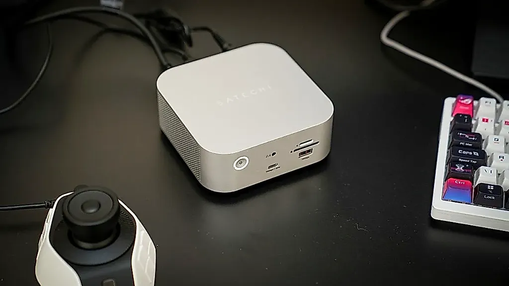 Обзор Satechi Thunderbolt 5 CubeDock: я наконец-то нашел идеальную док-станцию для креативщиков