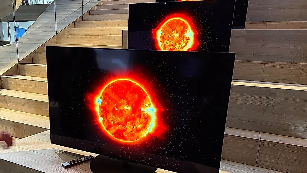 LG представила новую двухслойную OLED-технологию для удешевления и повышения энергоэффективности телевизоров и мониторов