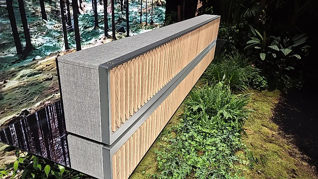 Dynaudio Opus One: саундбар с «кинетическими плавниками», который стоит как небольшая квартира