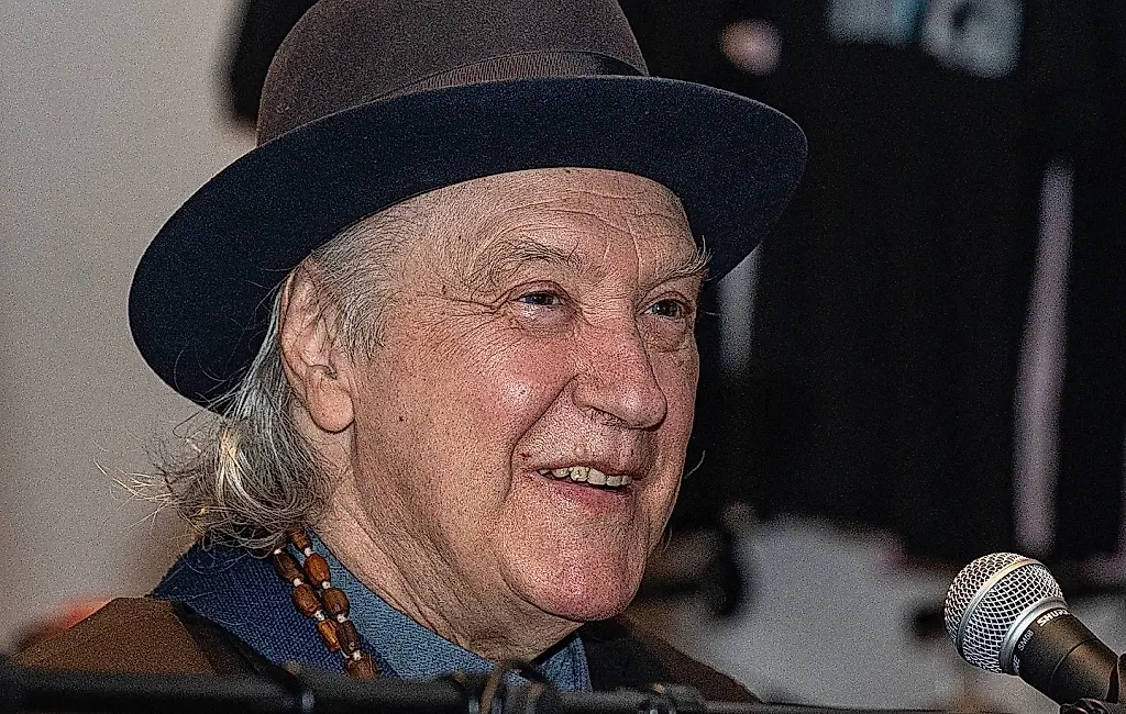 Дейв Дэйвис из The Kinks объясняет свои слова о Битлз и называет Джона Леннона «трудным»