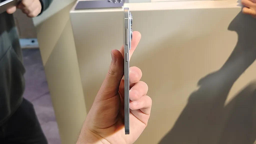 Samsung Galaxy S25 Edge – все самое важное о супертонком флагмане