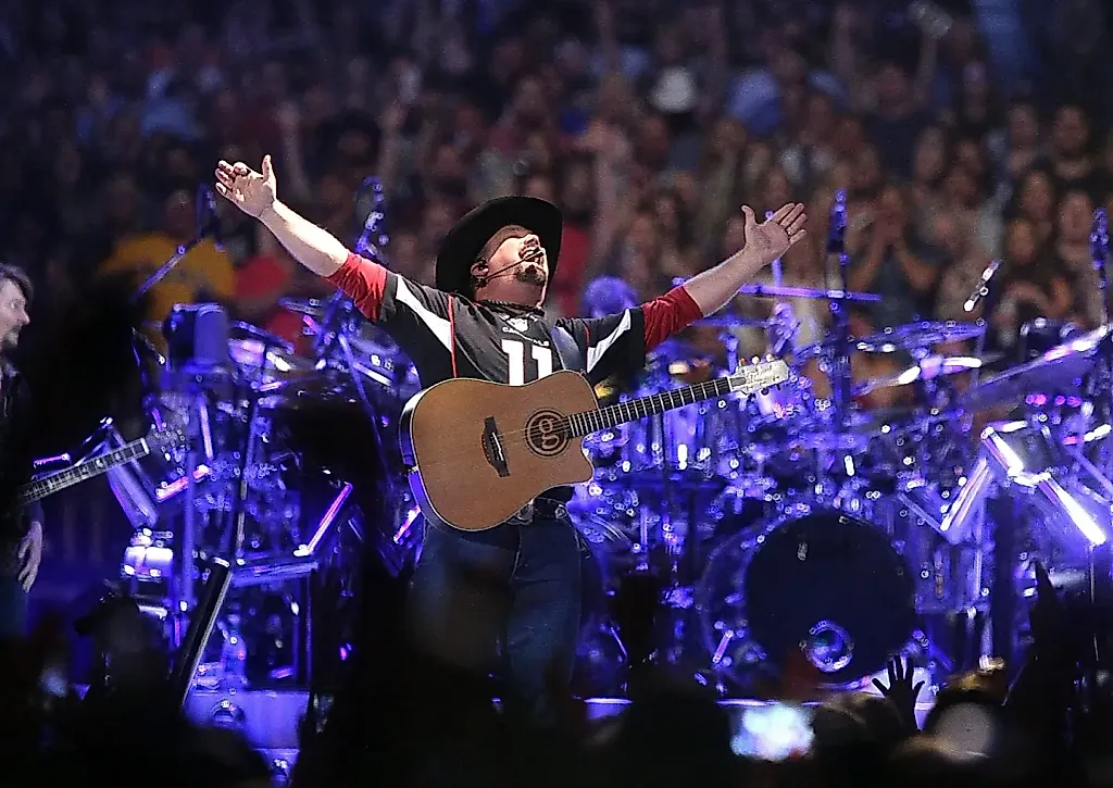 Турне Garth Brooks: ностальгия по 90-м