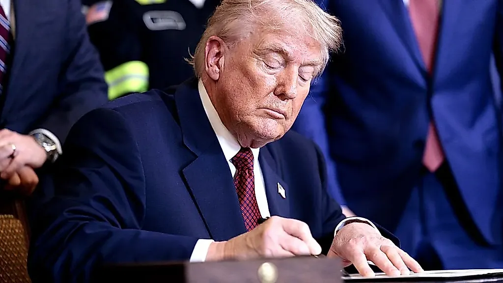 Трамп объявил космическую гонку: США хотят запустить тысячу аппаратов в год