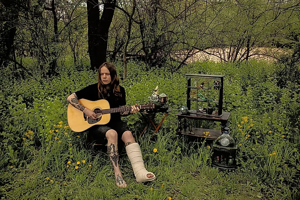 Billy Strings: музыка из горя