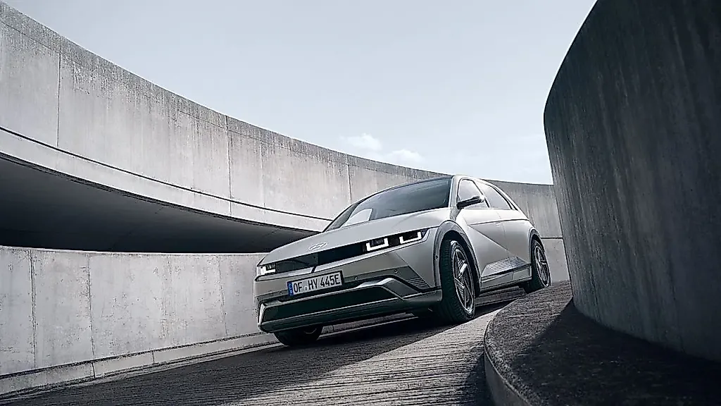 Hyundai обошёл Tesla по живучести батареи