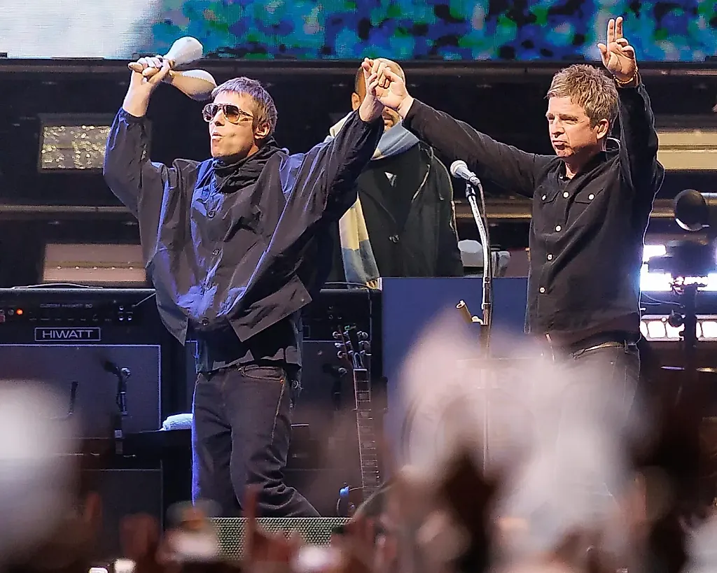 Oasis снова на сцене? Ноэль оставил фанатам туманное «определённо, возможно» о туре 2027 года