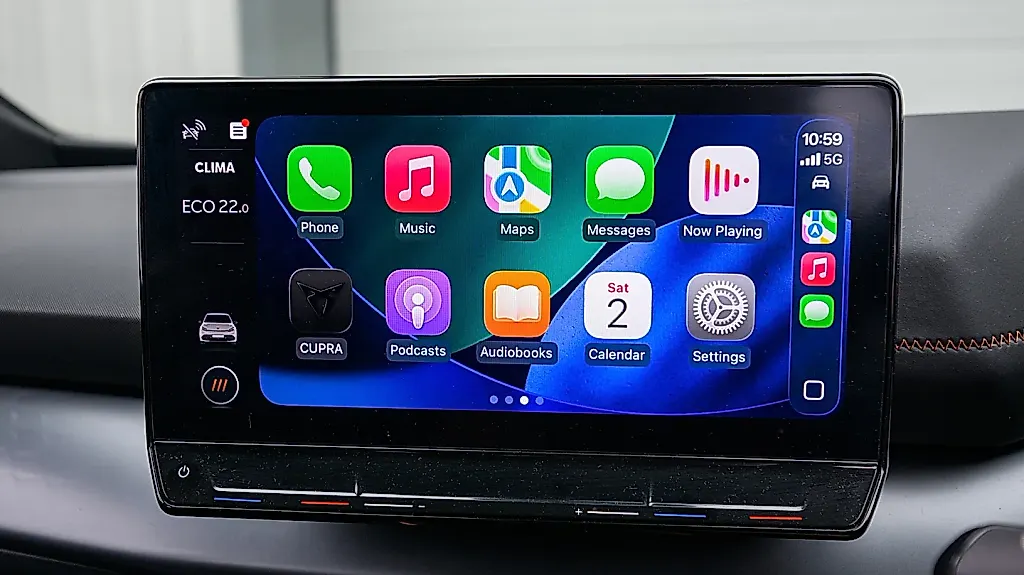 CarPlay на присоске