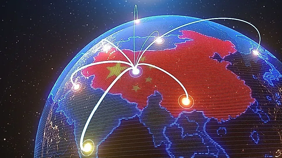 Китай строит подводный авианосец для дронов