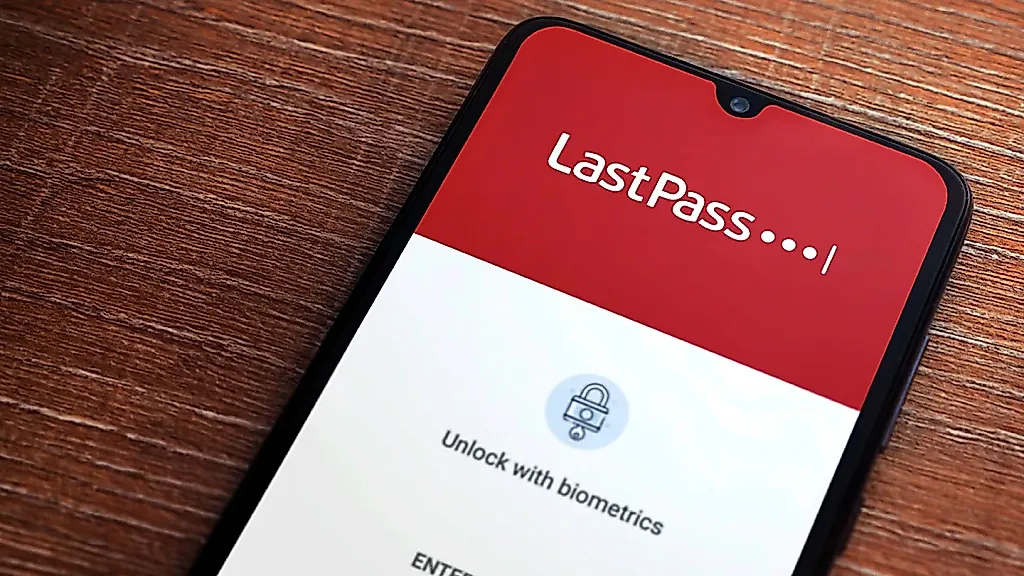 Фальшивый LastPass убивает антивирус и крадёт всё