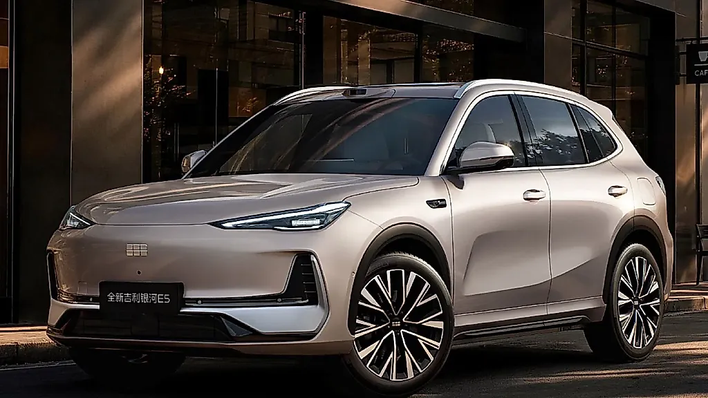 Geely заряжает электромобиль за четыре минуты — бросая вызов BYD