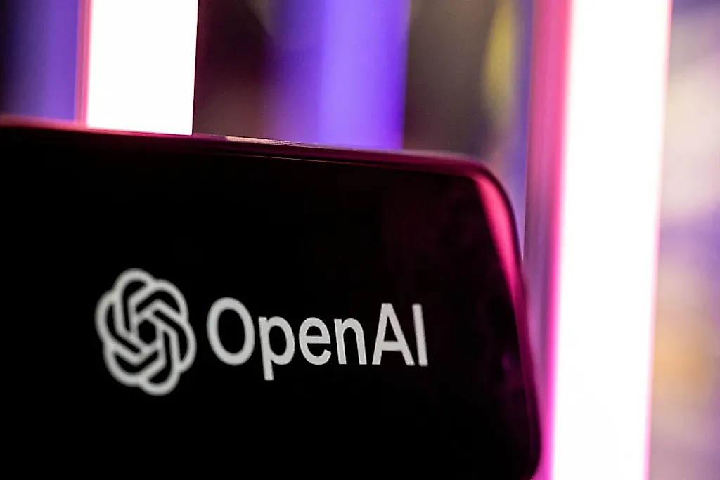 OpenAI собрала команду Patreon для охоты за авторами