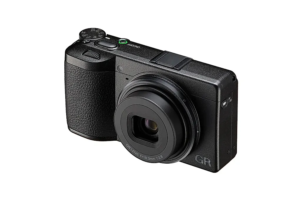 Ricoh GR IV: долгожданное обновление или вечный рестайлинг?