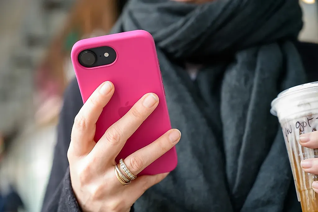 Apple против проверки возраста в интернете: фарс продолжается!