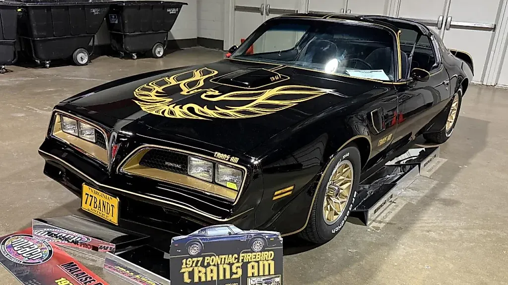 Воскрешение "Крикающего Цыпленка" Pontiac: Куда катится мир?
