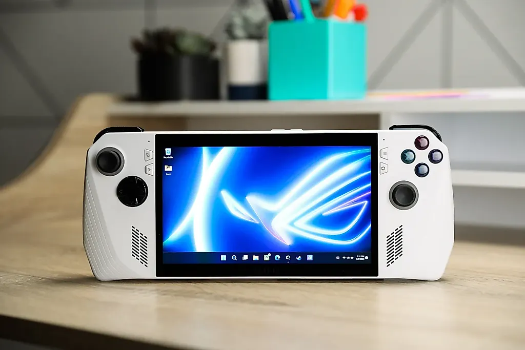 SteamOS против Microsoft: смертельная битва в мире портативного гейминга