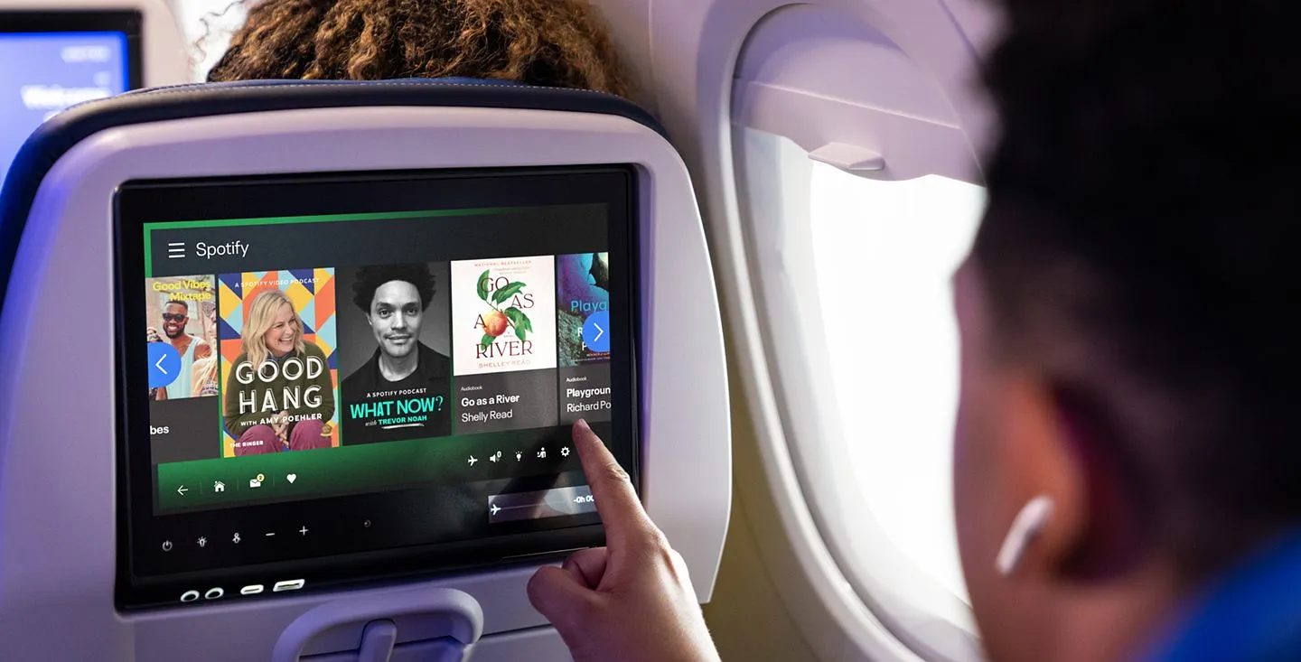 United Airlines теперь с Spotify: как провести время в полете