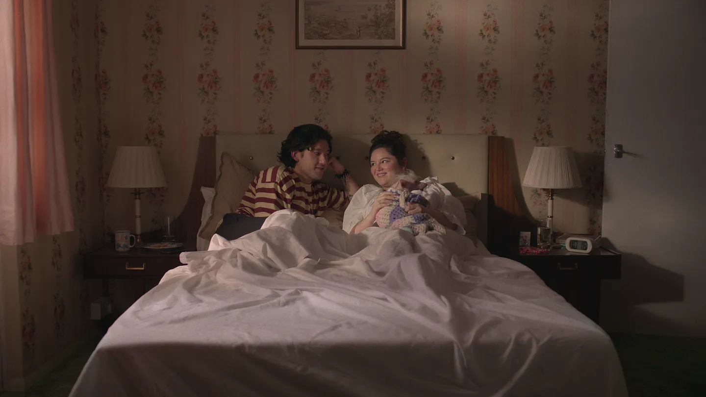 Лена Дунэм вернулась с "Слишком много" на Netflix – не дайте себе помешать!