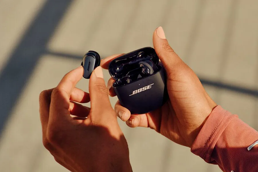 Bose снова удивляет: новые наушники QuietComfort Ultra и другие устройства